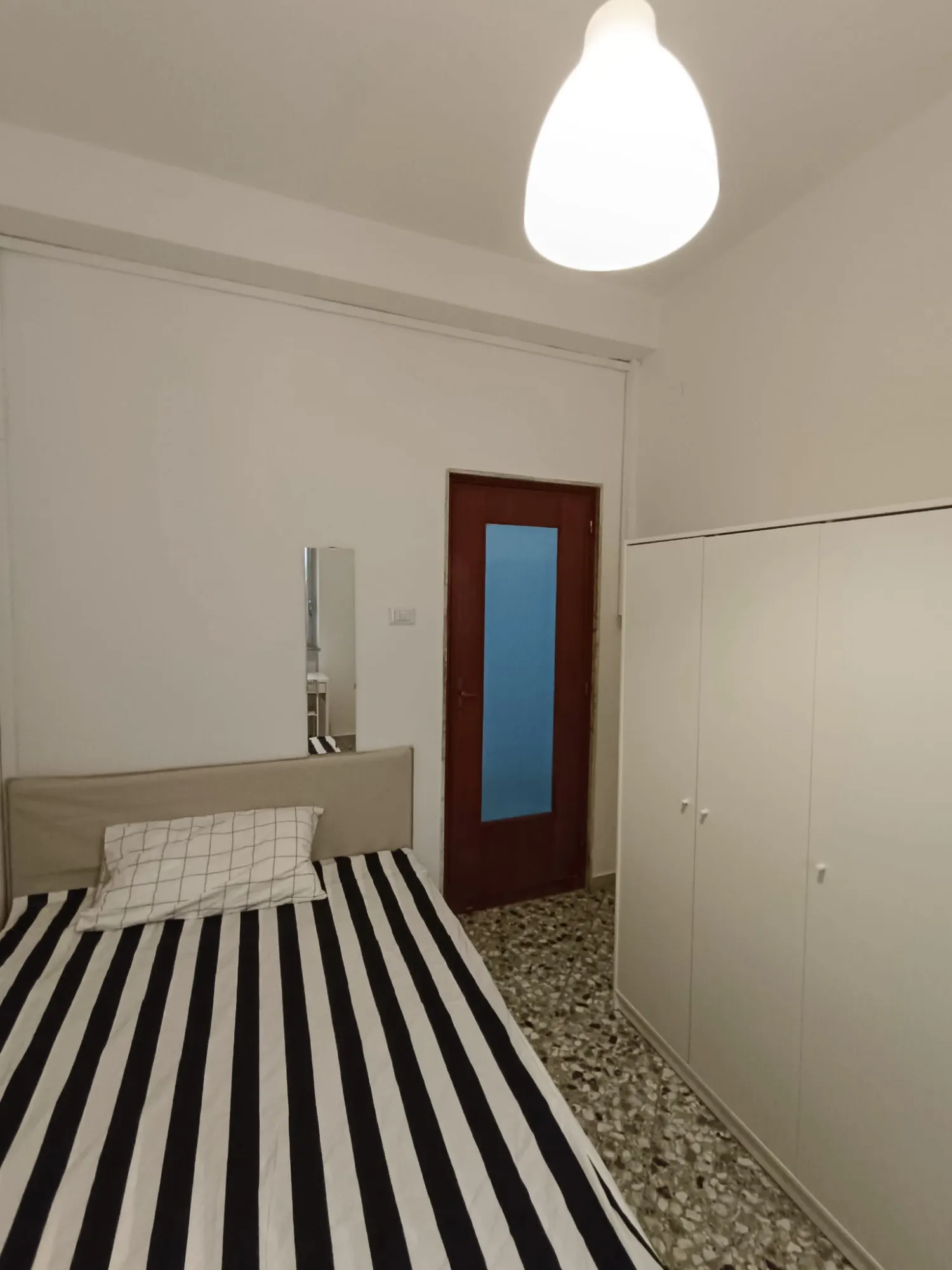 Stanza privata a Bari